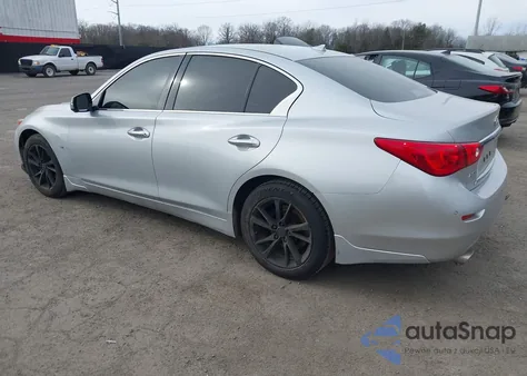 2015 Infiniti Q50 Premium/Sport z USA, uszkodzony, nr VIN JN1BV7AR7FM418317
